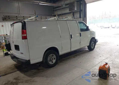 2017 GMC Savana 2500 Work Van z USA, uszkodzony, nr VIN 1GTW7AFFXH1124967